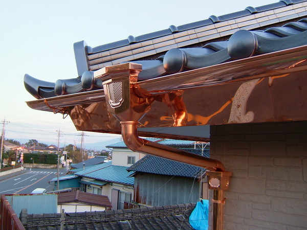 骨太構造の桧五寸柱と銅板で重厚感のある和風住宅 骨太構造の桧五寸柱と銅板で重厚感のある和風住宅