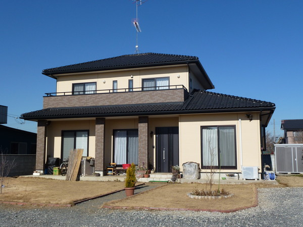 42坪梁見せ天井のリビングと新壁和室のある洋風住宅筑西市で注文住宅 